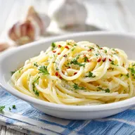 One Pot Creamy Garlic Pasta in 20 Minutes