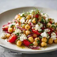 Mediterranean Chickpea Salad in 10 Minutes